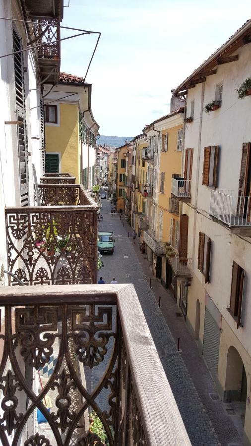 Appartement Torres Rojas à Ivrée Extérieur photo