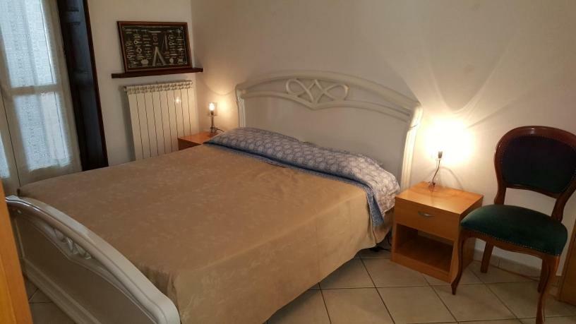 Appartement Torres Rojas à Ivrée Extérieur photo