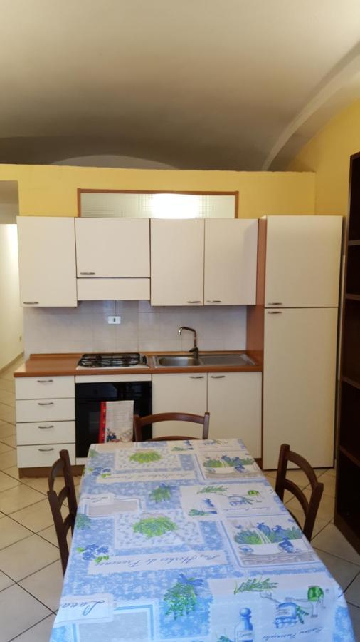 Appartement Torres Rojas à Ivrée Extérieur photo